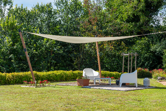 Fully restored luxury country home