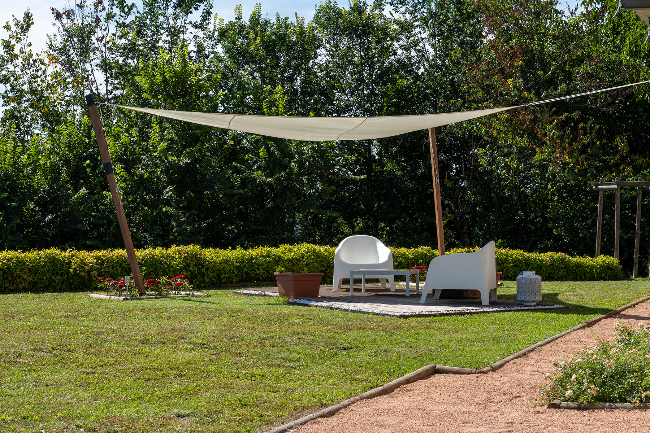 Fully restored luxury country home