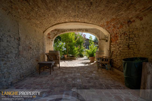 SOLD!! Langhe vacation rental & private home