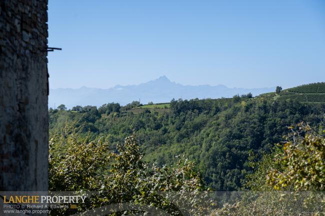 SOLD!! Langhe vacation rental & private home