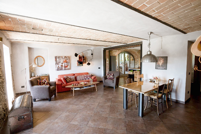 Beautiful Stone House with Breathtaking Views in Piedmont