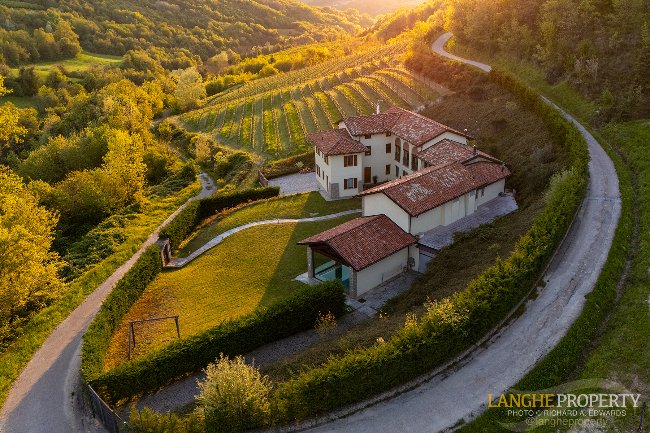 Luxury fully restored Langhe-stone farmhouse