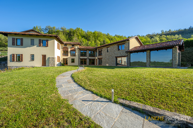 Luxury fully restored Langhe-stone farmhouse