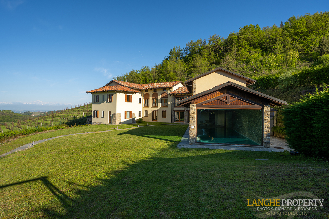 Luxury fully restored Langhe-stone farmhouse