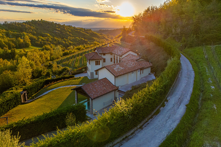 Luxury restored Langhe Stone farmhouse