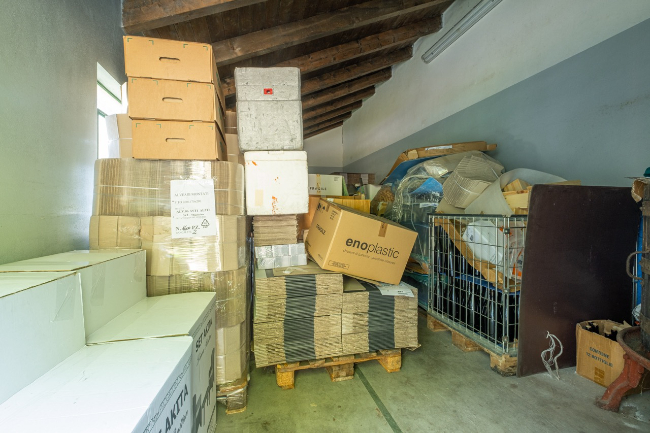 Quality wine production & home for sale