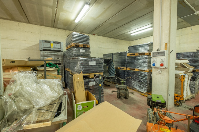 Quality wine production & home for sale