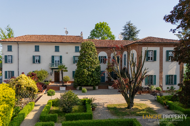 SOLD!!!! Luxury historic villa from the 1800s