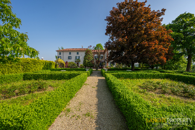SOLD!!!! Luxury historic villa from the 1800s