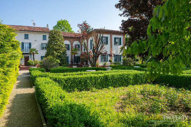 SOLD!!!! Luxury historic villa from the 1800s