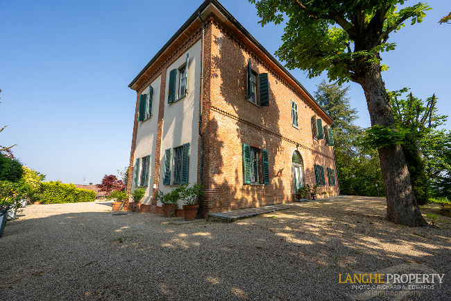 SOLD!!!! Luxury historic villa from the 1800s