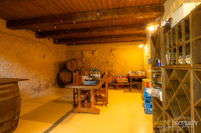 Agriturismo - B&B, restaurant, winery