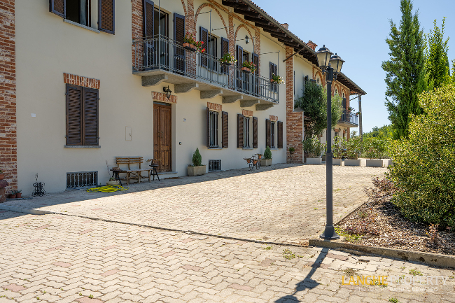 Agriturismo - B&B, restaurant, winery