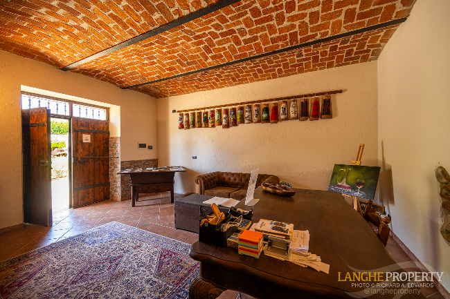 Agriturismo - B&B, restaurant, winery