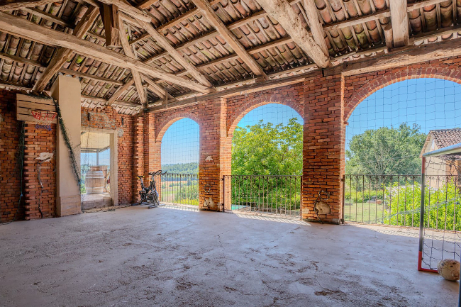 18th century ancient retreat located in Paradise