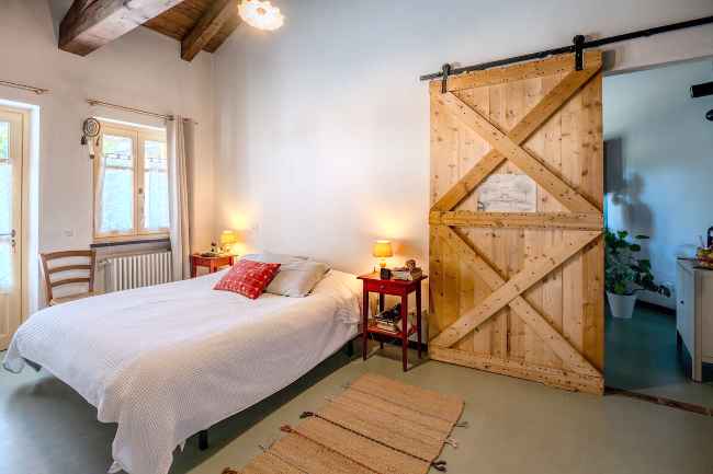 18th century ancient retreat located in Paradise