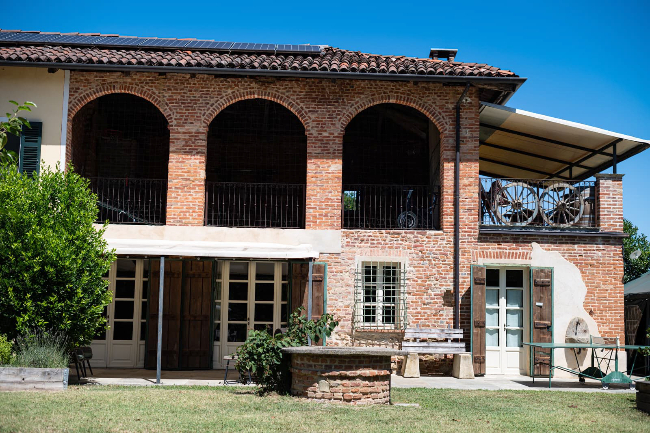 18th century ancient retreat located in Paradise