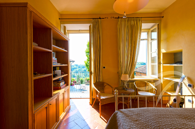 Unique wine property in stunning position