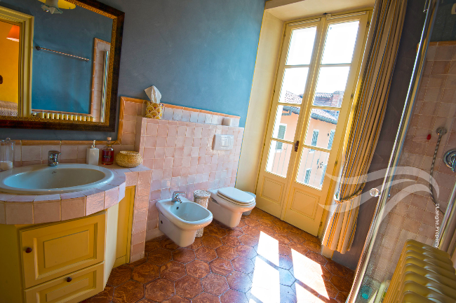 Unique wine property in stunning position