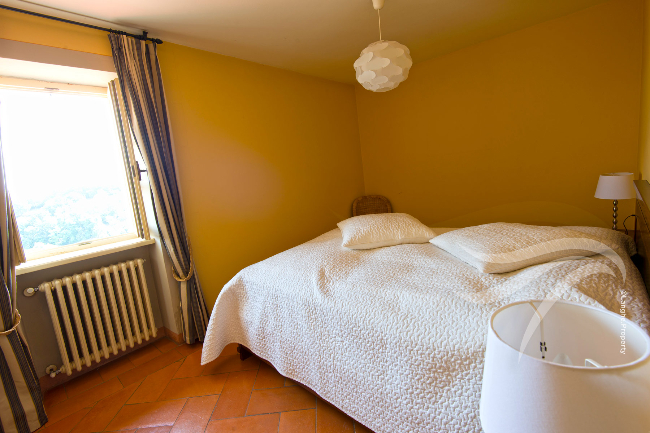 Unique wine property in stunning position