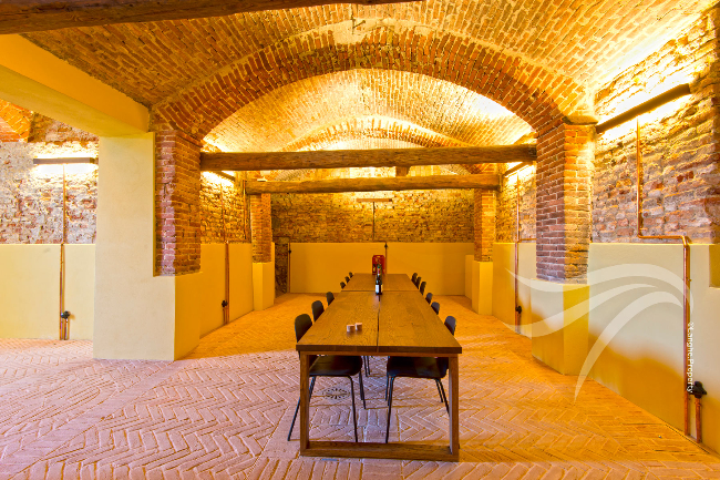 Unique wine property in stunning position