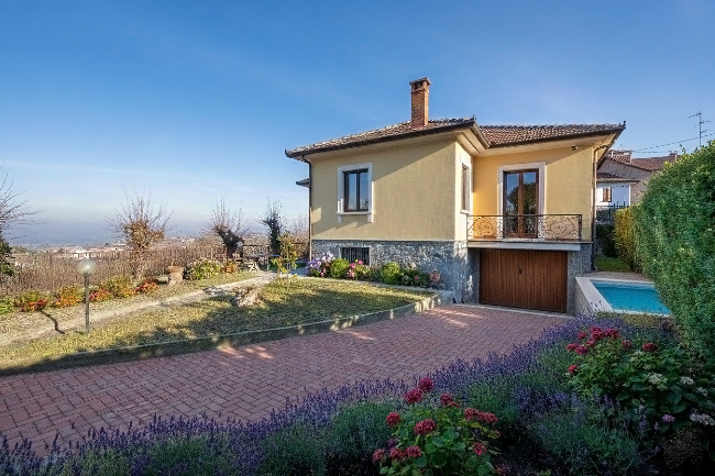 Beautiful home in ancient town