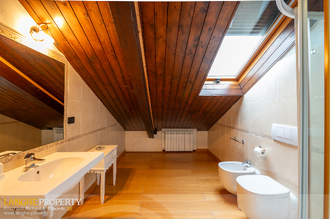 Luxury apartment in the centre of Asti