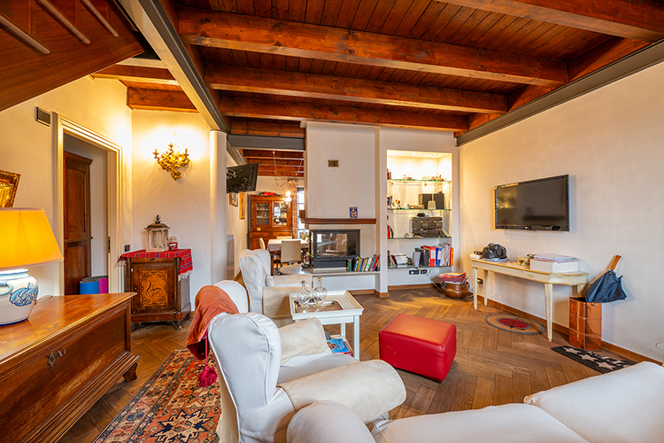 Luxury apartment in the centre of Asti